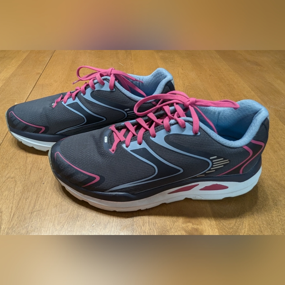 Abeo Sneakers